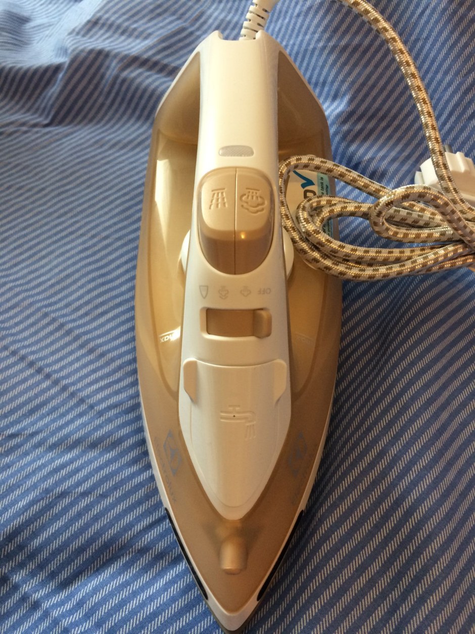 Утюг Electrolux EDB 5130
