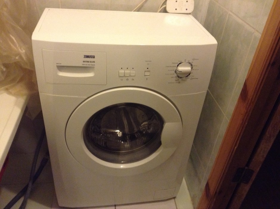 Стиральная машина Zanussi Extra Slim