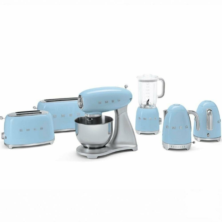 Чайник Smeg klf02
