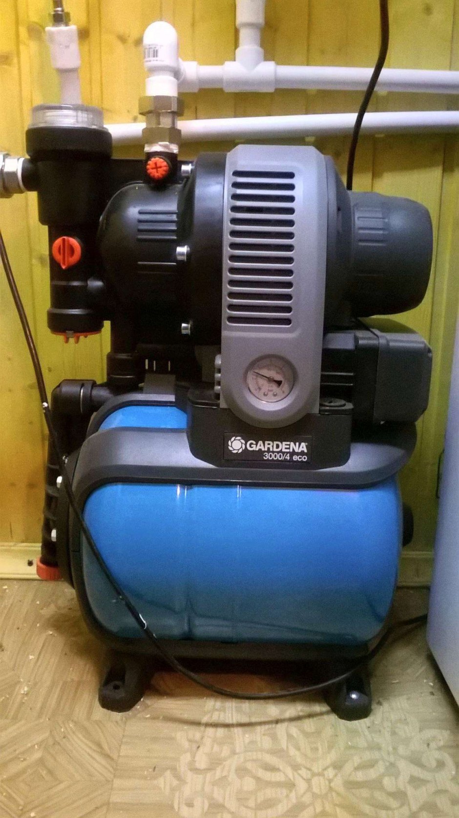 Насосная станция Gardena 3000/4 Eco Classic (01753