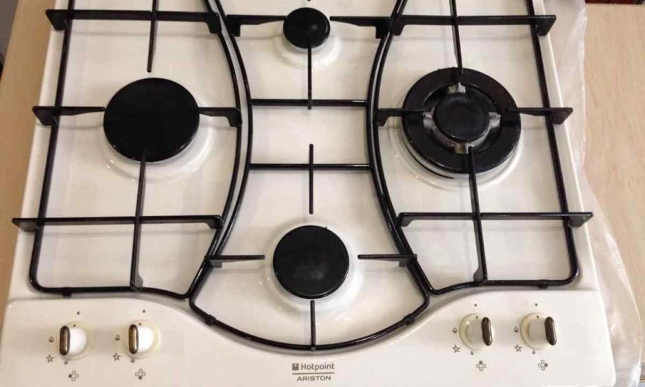 Газовая варочная панель Hotpoint-Ariston PH 640
